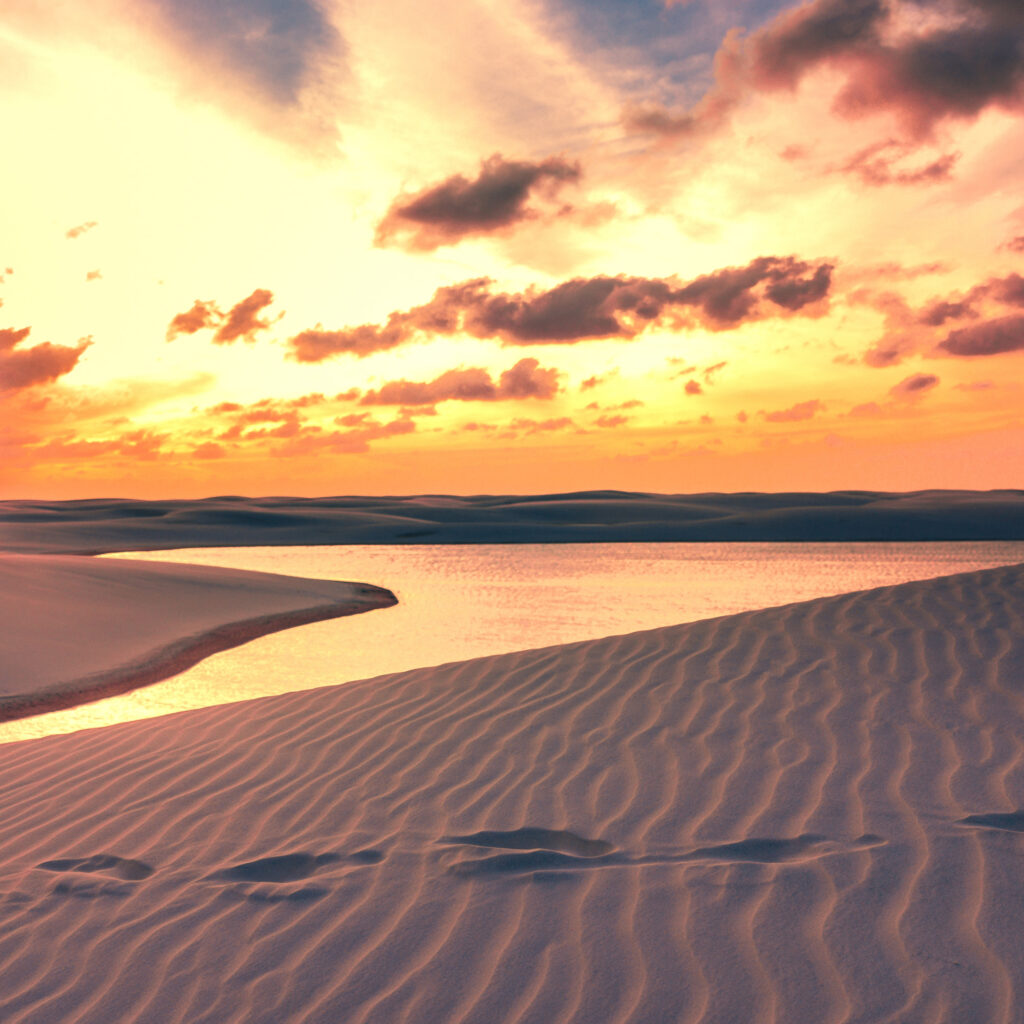 Lençóis Maranhenses: Anatomia de uma Paisagem Lunar